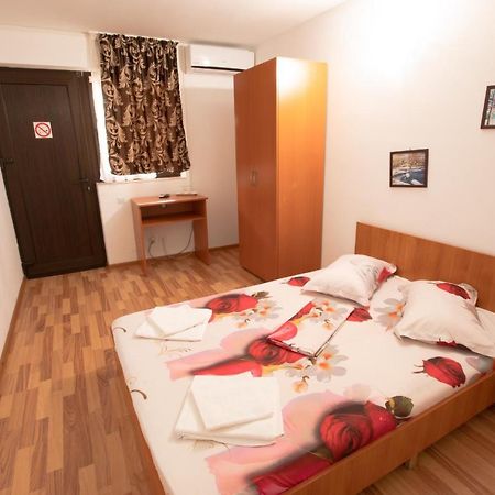 Casa Camelia Hotel Дубова Екстериор снимка