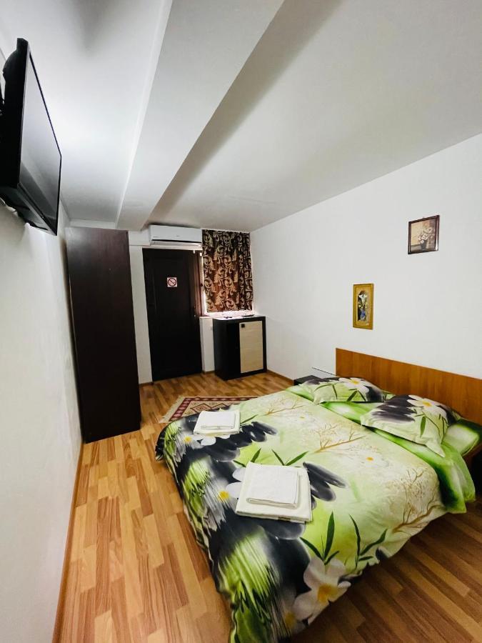 Casa Camelia Hotel Дубова Екстериор снимка