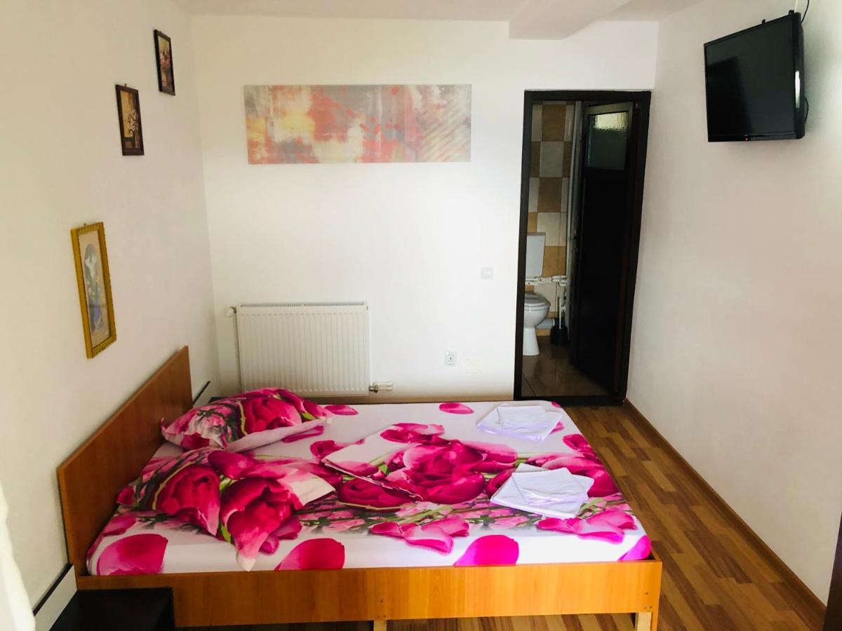 Casa Camelia Hotel Дубова Екстериор снимка